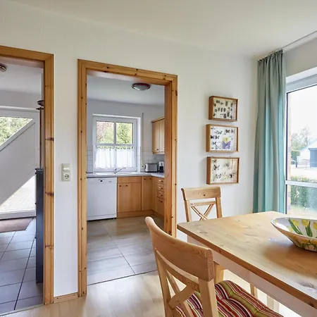 Apartment Haus Sanddorn Whg 1 Neu Gaarz