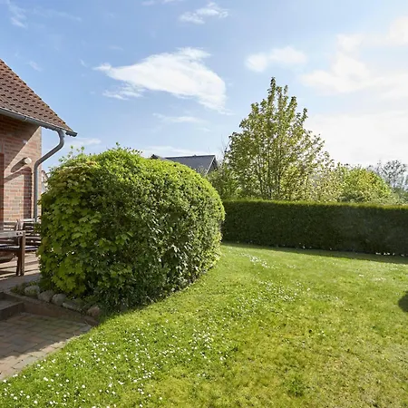 Haus Sanddorn Whg 1 Lägenhet Neu Gaarz